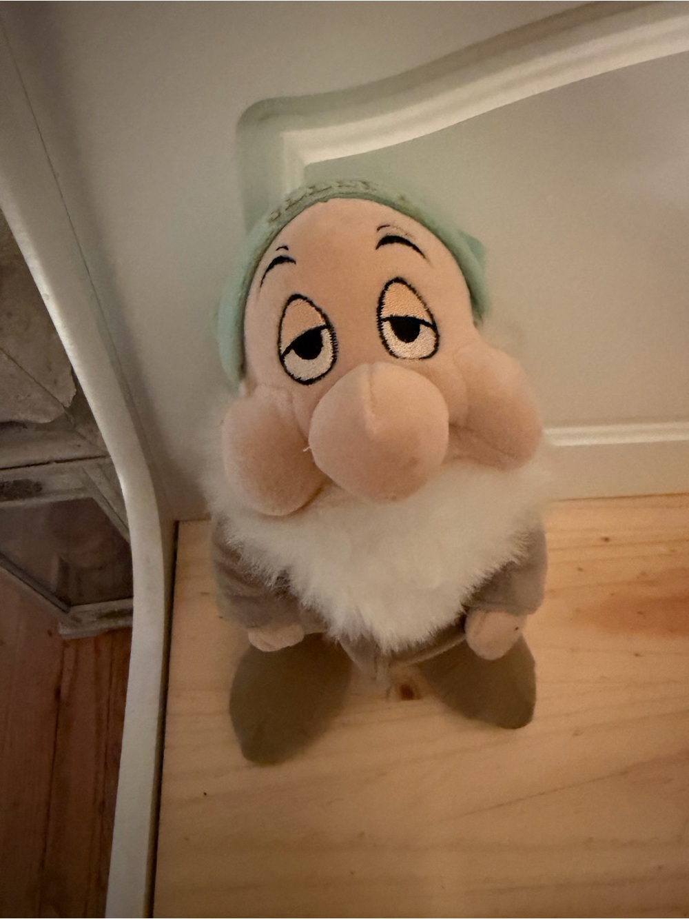 Disney Store 13" Sleepy Snow White Dwarfs Stuffed Animal Plush - Picture 2 of 5